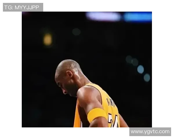 科比传奇：从篮球场上的黑曼巴到全球偶像的崛起与影响